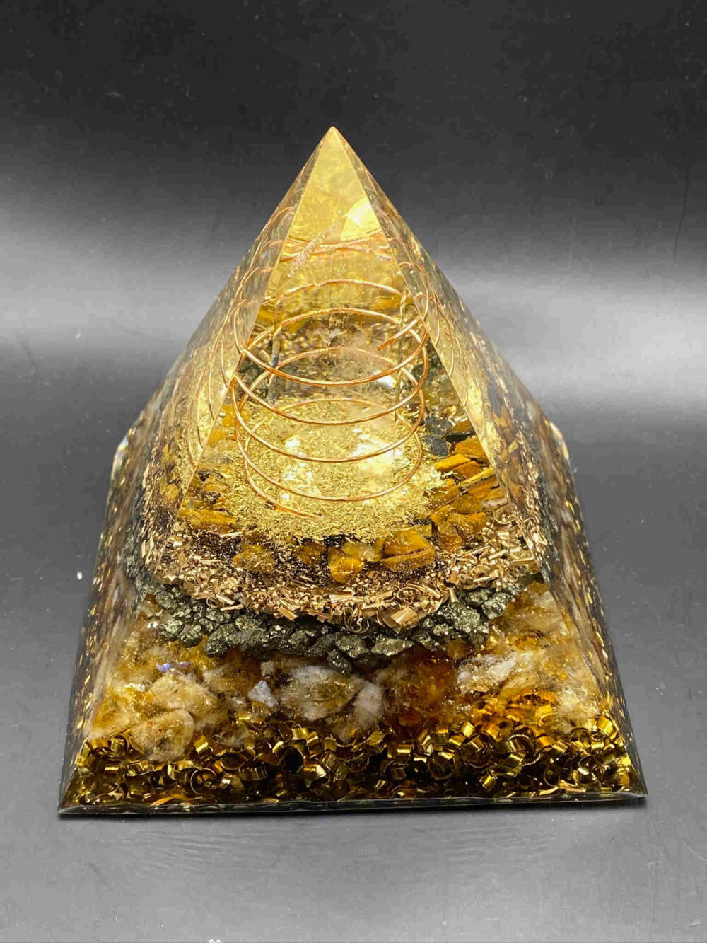 Pyramide Chakra Solaire – Image 3