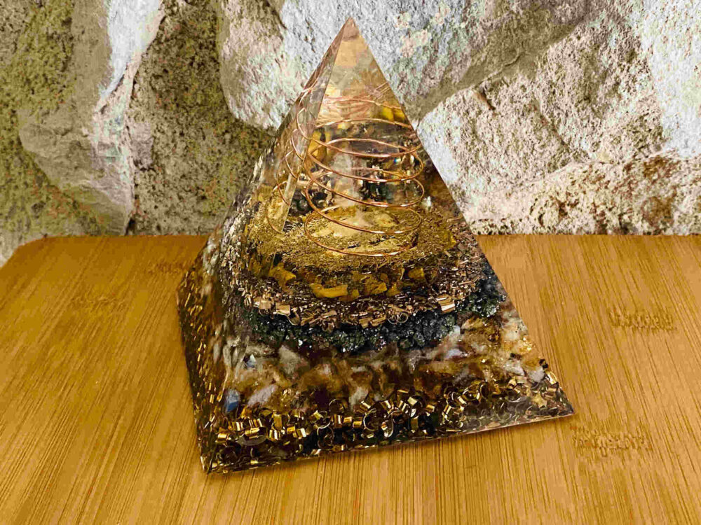 Pyramide Chakra Solaire