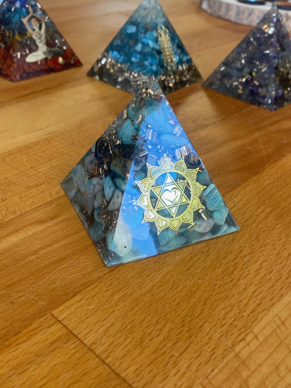 Pyramide Amazonite Chakra du Coeur – Image 3